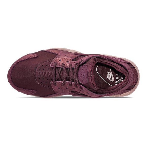 **SOLD** 🎆 Women’s Nike Air Huarache Run 🎆 - Picture 2 of 8